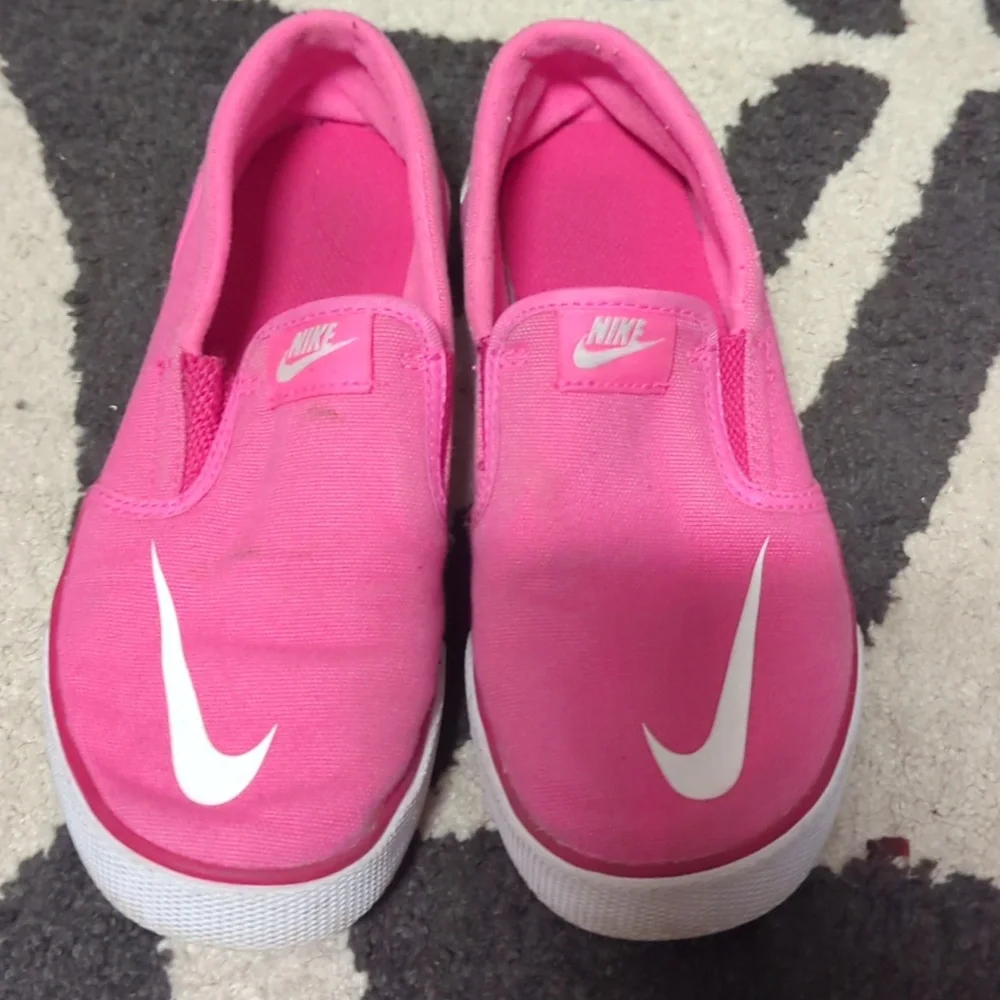 Nike 1.5 - Picture 1 of 4